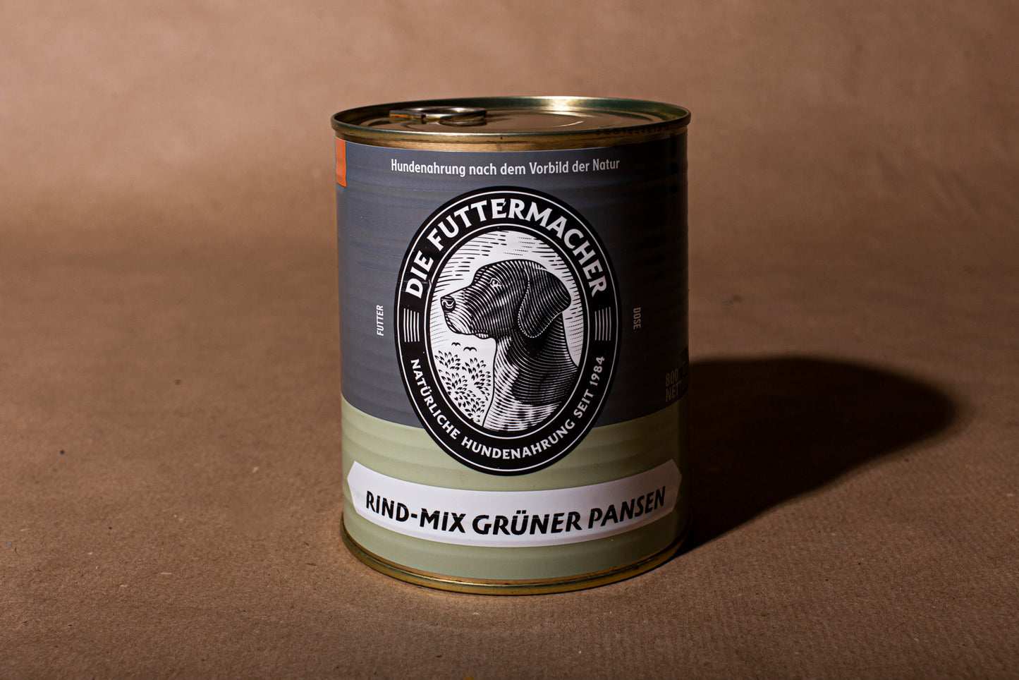 Dose Rind mit grünem Pansen